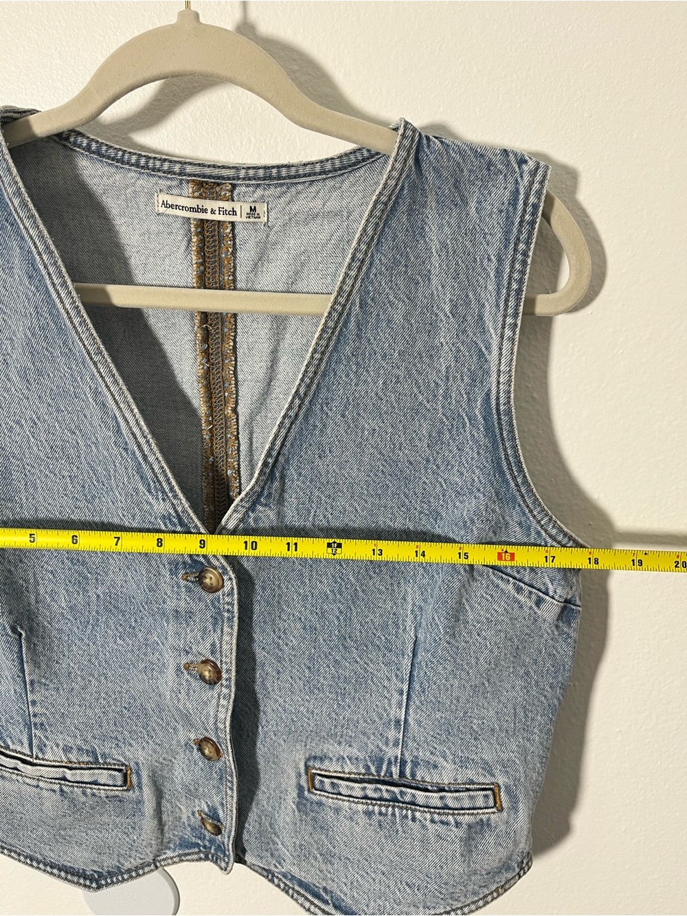 Abercrombie & Fitch Size M Light Blue Denim Vest with 5 Button Closure - Picture 3 of 5